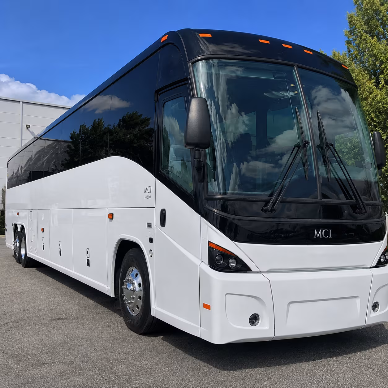 employee shuttle buses to corporate woods and overland park office parks