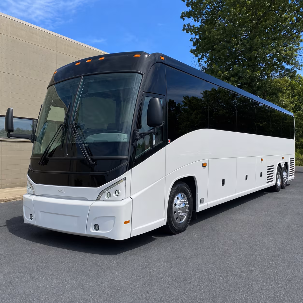 overland park charter bus rental fleet