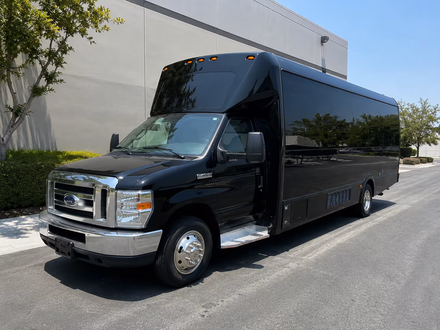 overland park party bus