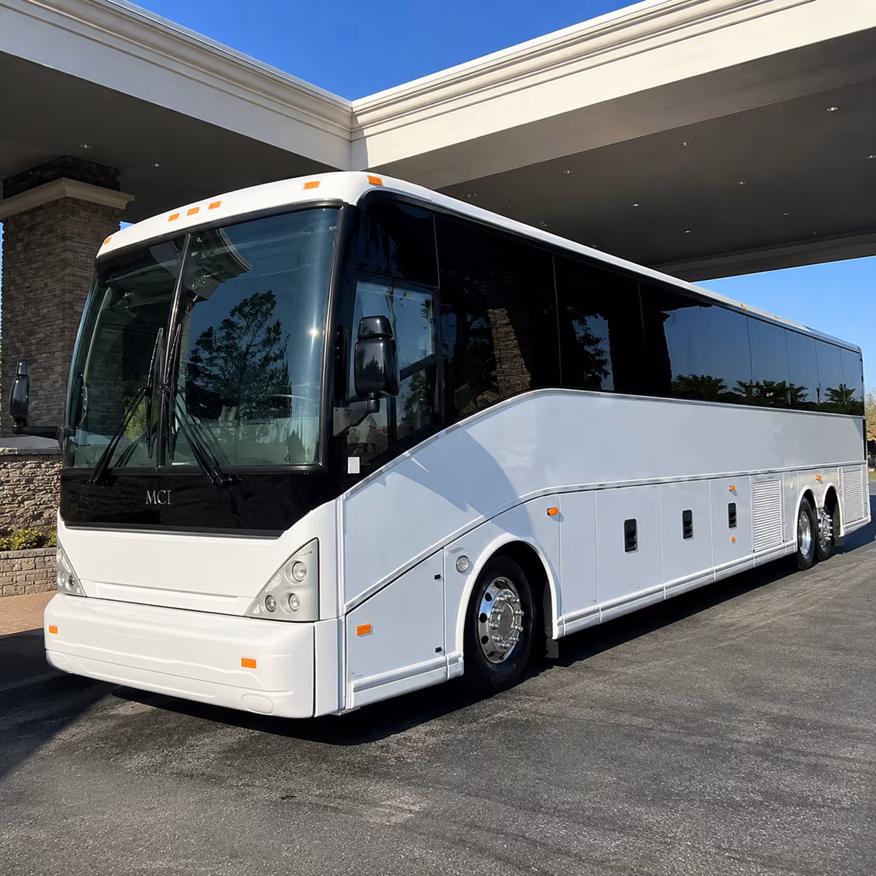 return airport shuttles from mci back to overland park and johnson county