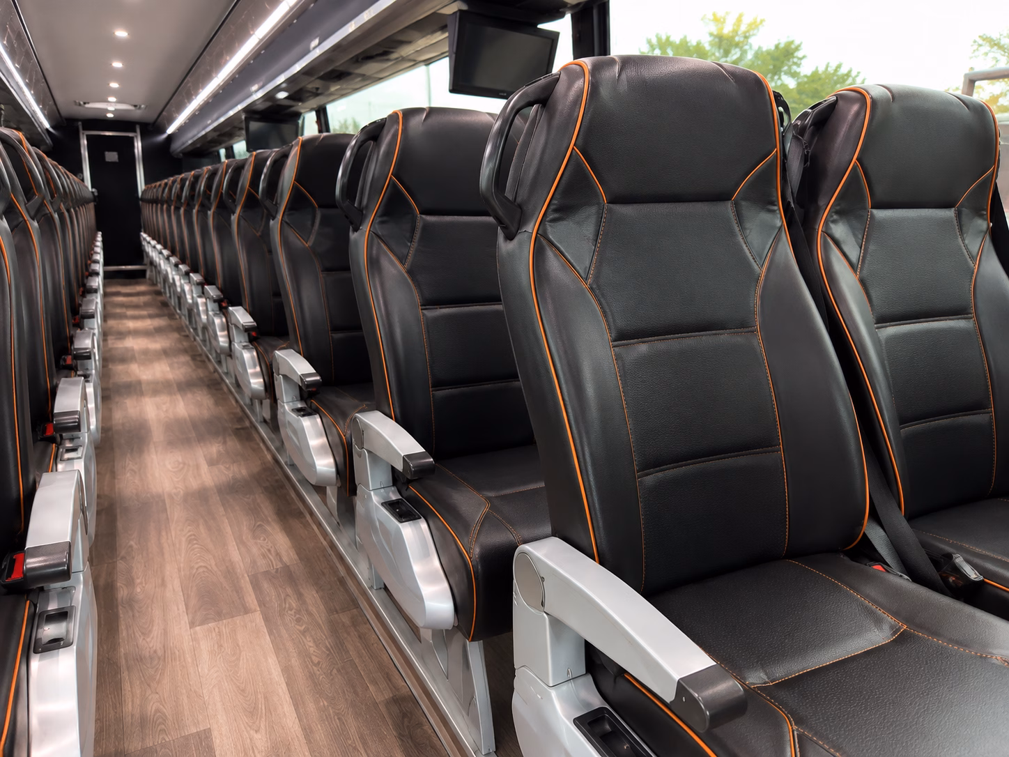 shuttle buses between overland park hotels and your wedding venue